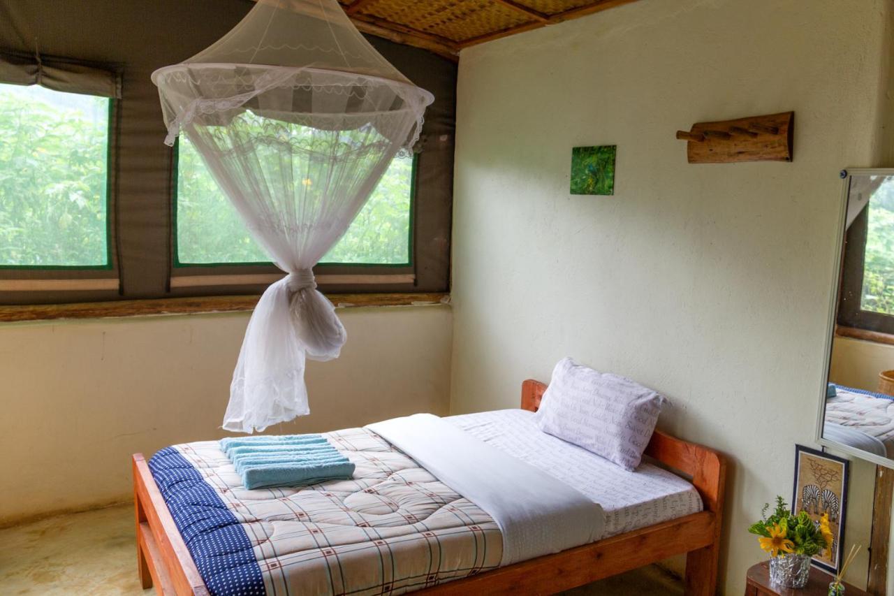 Karungi Camp Villa Rubuguli Ngoại thất bức ảnh